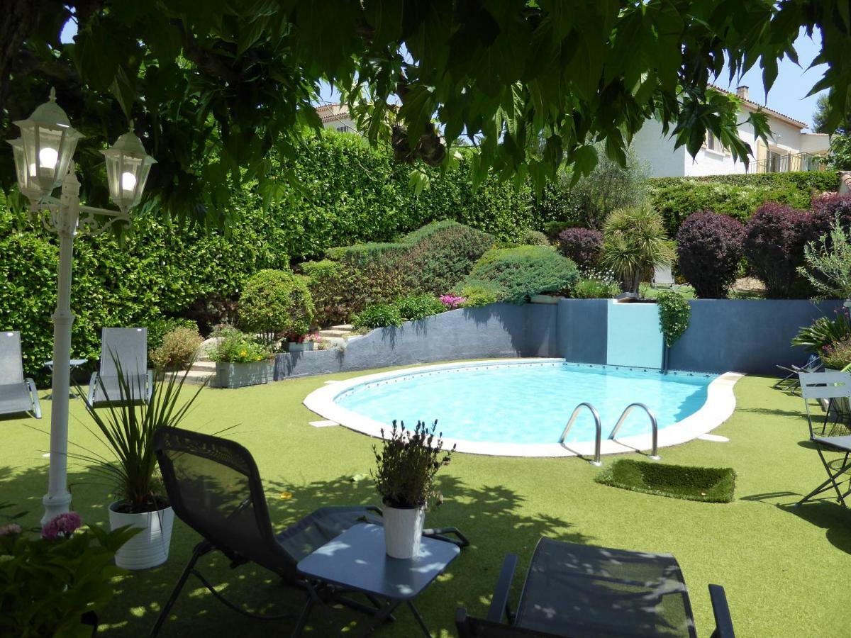 Logis Hotel La Feniere La Bouilladisse Luaran gambar